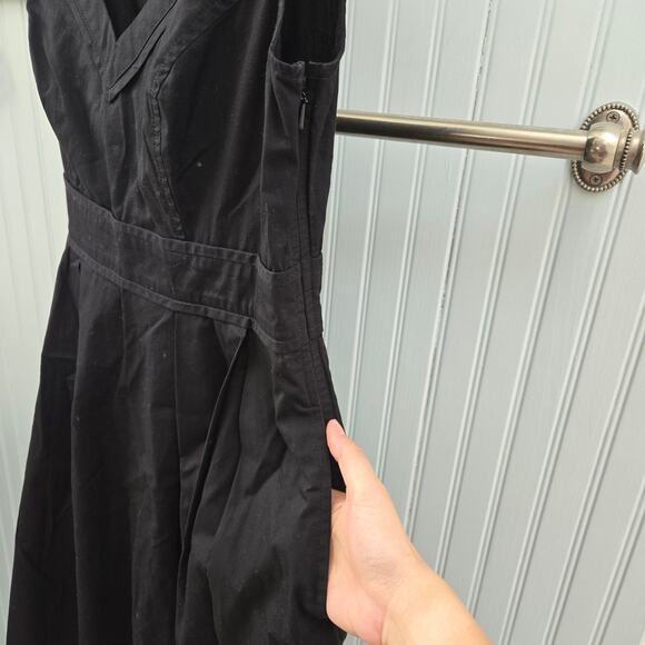 Eshakti Custom Black Sleeveless V-neck Pleated Knee Length Dress - Picture 5 of 8